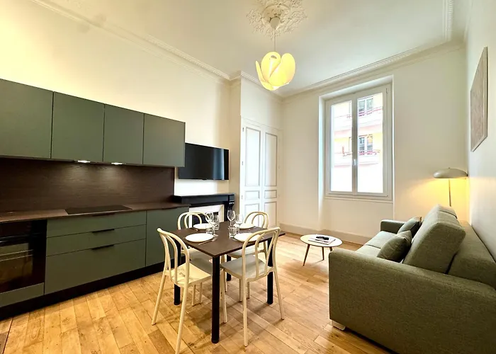 Apartment Le Porte De France, 6 Pers, 300 M Gare, Climatisation