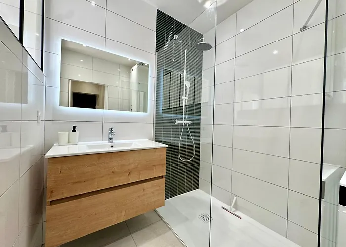 Le Porte De France, 6 Pers, 300 M Gare, Climatisation Apartment Grenoble